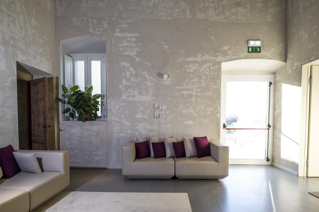 Hotel & Resort Le Colombare Foligno Exterior photo
