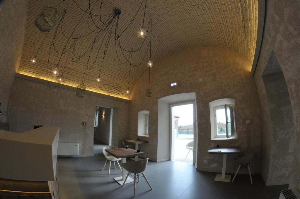 Hotel & Resort Le Colombare Foligno Exterior photo