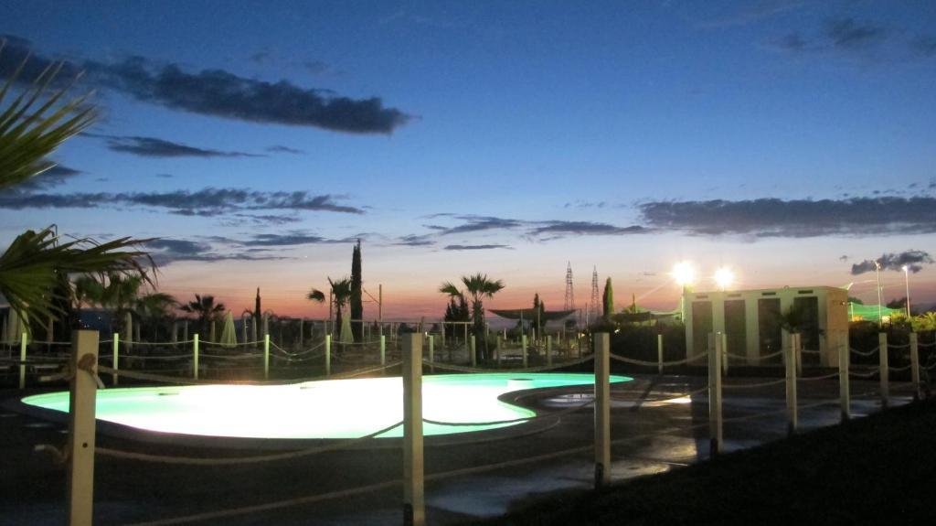 Hotel & Resort Le Colombare Foligno Exterior photo